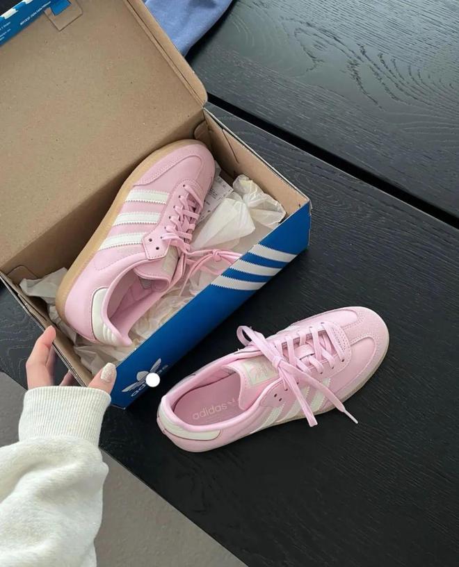 浅春系」超绝少女感只需要这一双！粉色Sneakers逆袭！穿出「(图2)