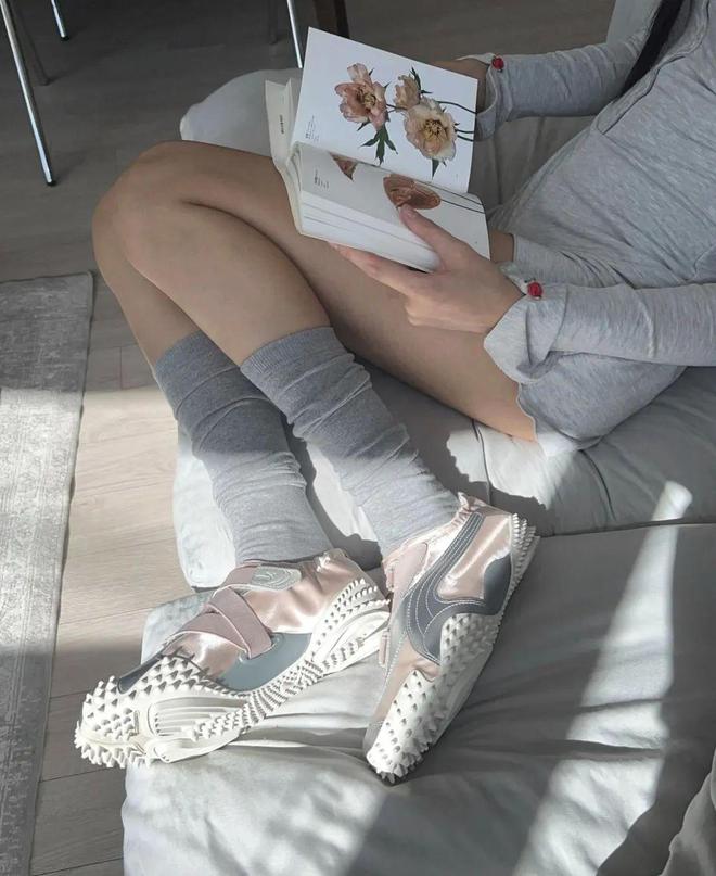 浅春系」超绝少女感只需要这一双！粉色Sneakers逆袭！穿出「(图4)
