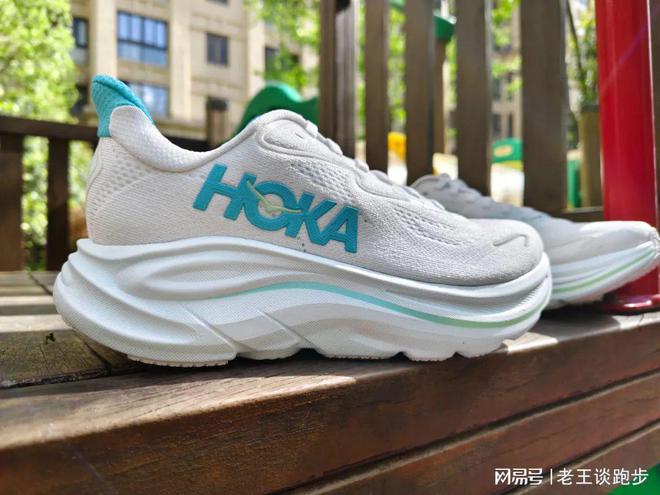 10：恰到好处的卓越跑鞋HOKA CLIFTON(图15)