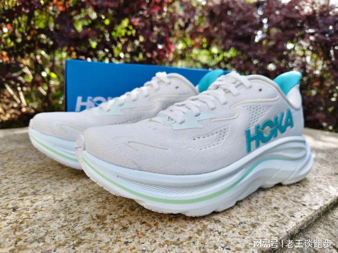 10：恰到好处的卓越跑鞋HOKA CLIFTON(图21)